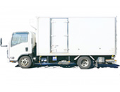 2tトラックに乗る粗大ごみの処理